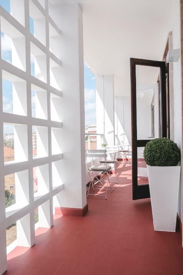 4U Lisbon Suites & Guesthouse VII Airport Exterior foto